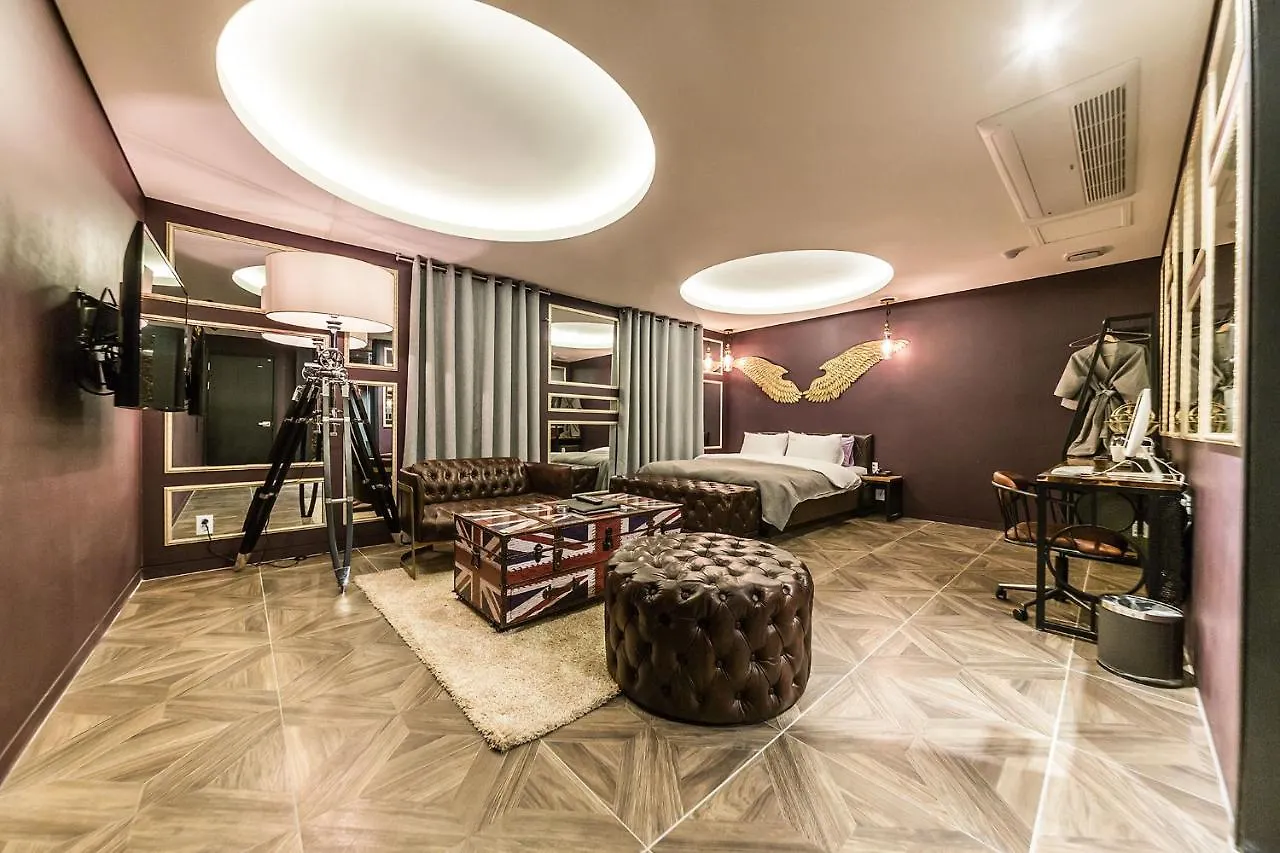 Isabelle Hotel Seoul 2*,